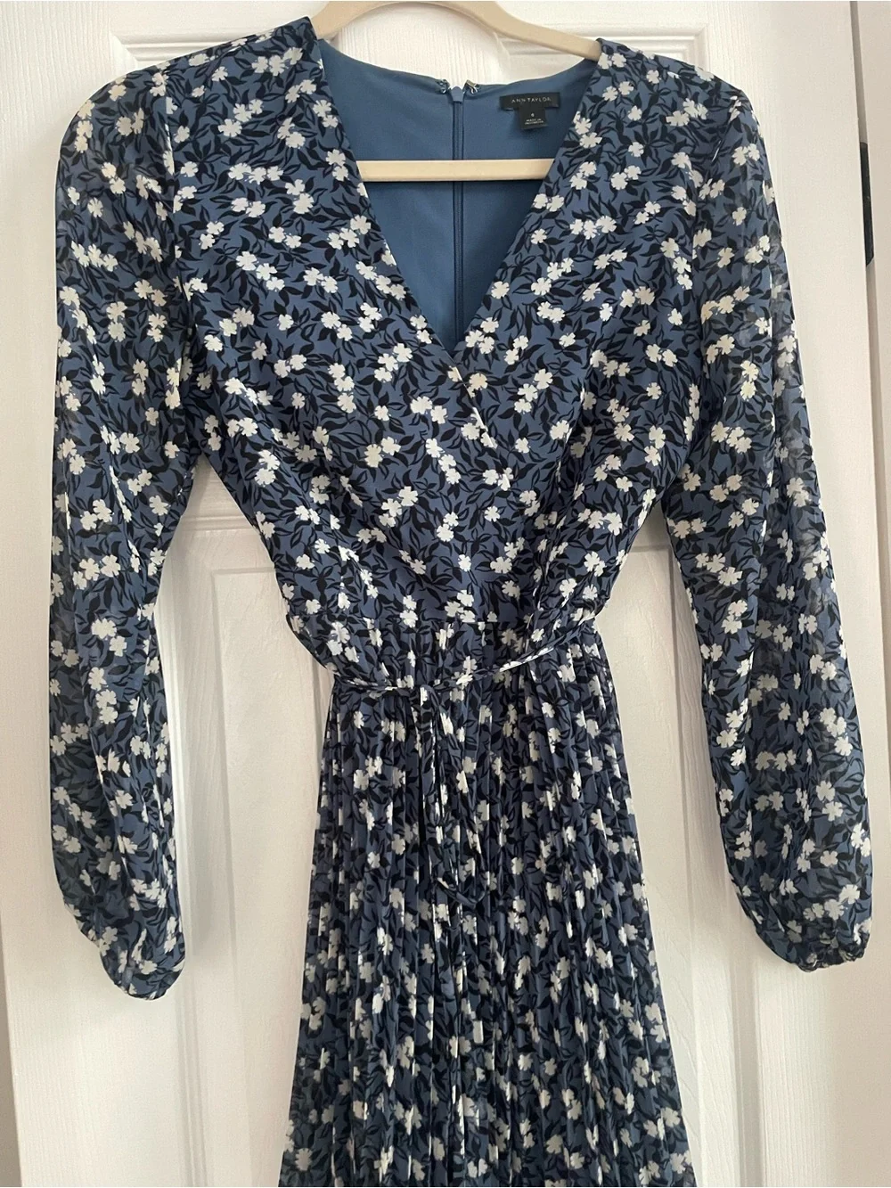 Ann Taylor Navy Floral Midi Wrap Long Sleeve Dress SZ 0